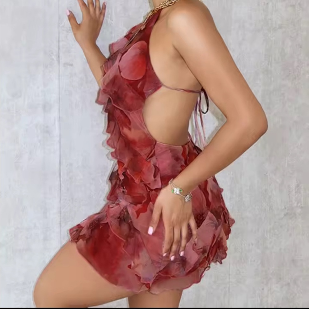 Elegant Red Halter Mini Dress